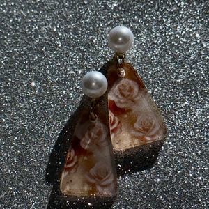 Pearl dangle earrings